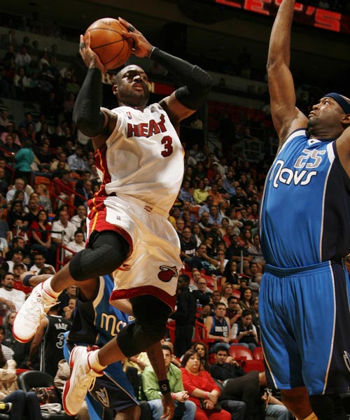 比赛中频频 比赛中频频