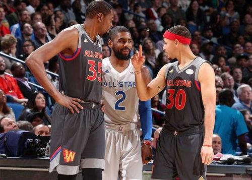 强队交手时 强队交手时