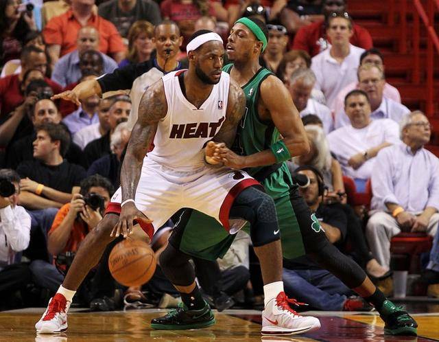 同时也为球 同时也为球