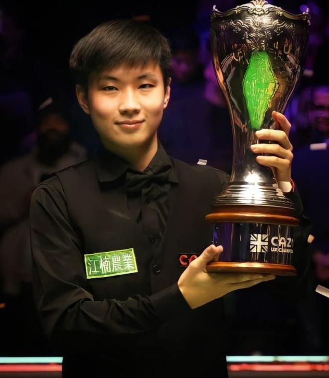 体育德甲：勒沃库森3-0科隆 重回榜首