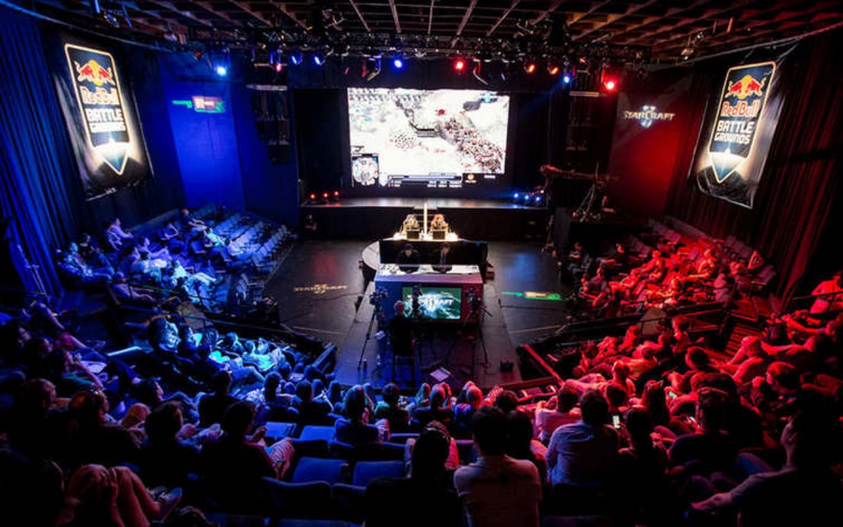 发起进攻 发起进攻