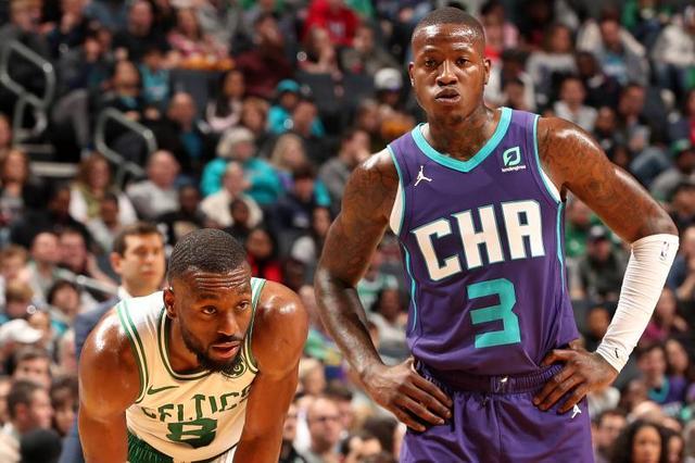 以荣誉对比 以荣誉对比